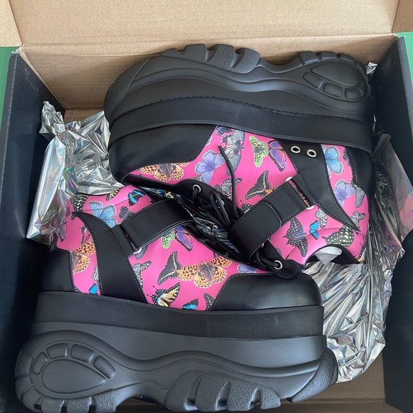 Club Exx Butterfly Print Chunky Platform Sneakers - Picture 4 of 4